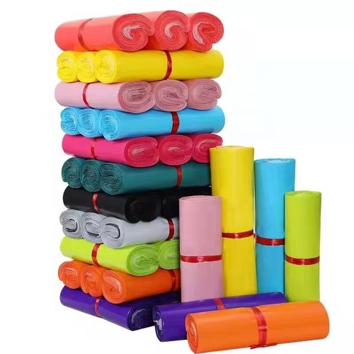 100 bags coloured mailing - 100,